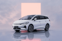 BYD M6
